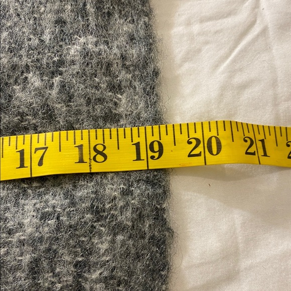 Vintage Soft Mohair Blend Grey and White Scarf with Black Fringe - Picture 4 of 6